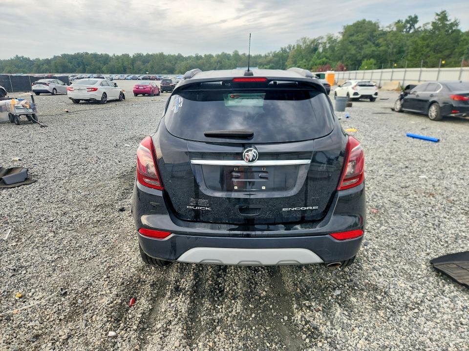 65830896 :رقم المزاد ، KL4CJ1SB2JB642217 vin ، 2018 Buick Encore مزاد بيع