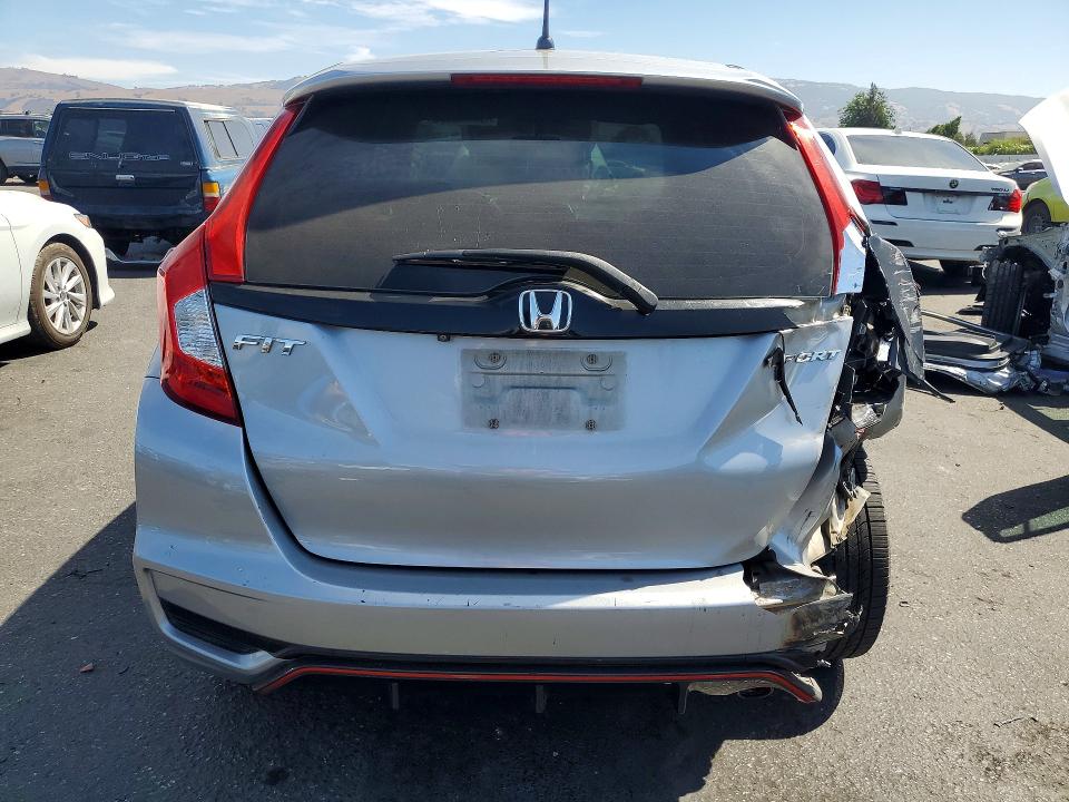 2018 Honda Fit მანქანა იყიდება აუქციონზე, vin: 3HGGK5H66JM708655, აუქციონის ნომერი: 65140476
