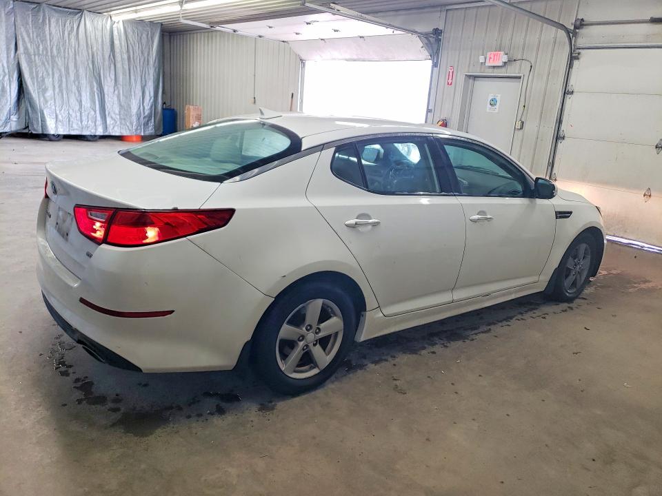 Продажа на аукционе авто 2015 Kia Optima, vin: 5XXGM4A70FG371401, номер лота: 64833216