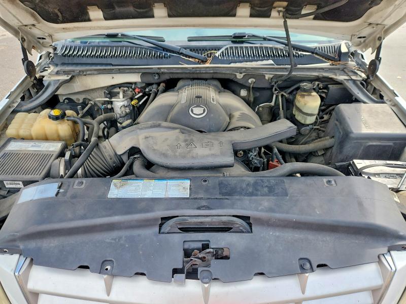 2002 Cadillac Escalade მანქანა იყიდება აუქციონზე, vin: 1GYEK63N32R114352, აუქციონის ნომერი: 66652786