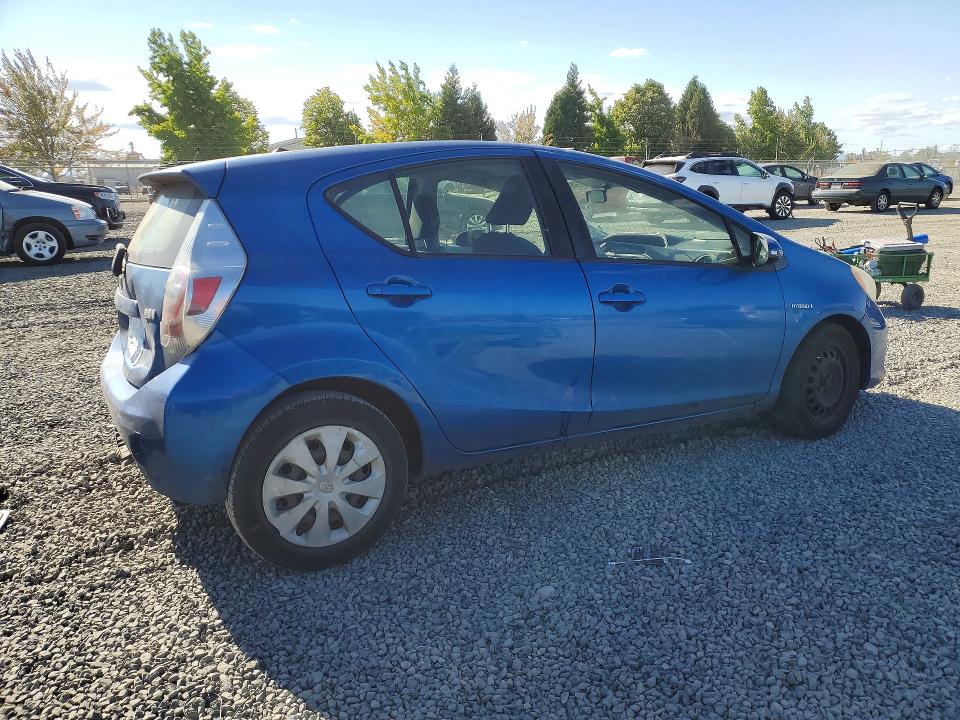 Продаж на аукціоні авто 2013 Toyota Prius C, vin: JTDKDTB31D1546411, номер лоту: 64771806