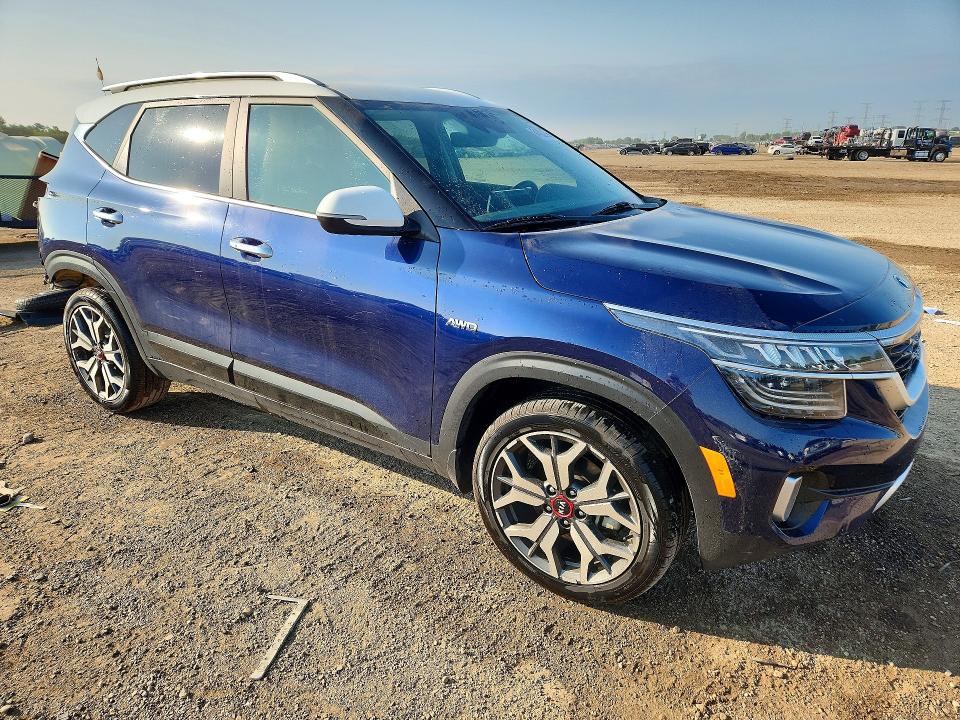 64002396 :رقم المزاد ، KNDETCA22M7214922 vin ، 2021 Kia Seltos مزاد بيع