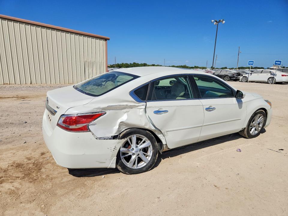 2015 Nissan Altima მანქანა იყიდება აუქციონზე, vin: 1N4AL3AP4FC259225, აუქციონის ნომერი: 66029036