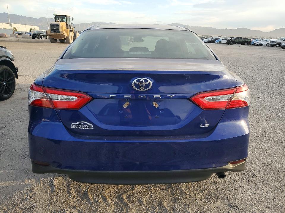2018 Toyota Camry მანქანა იყიდება აუქციონზე, vin: 4T1B11HK3JU556147, აუქციონის ნომერი: 65842276