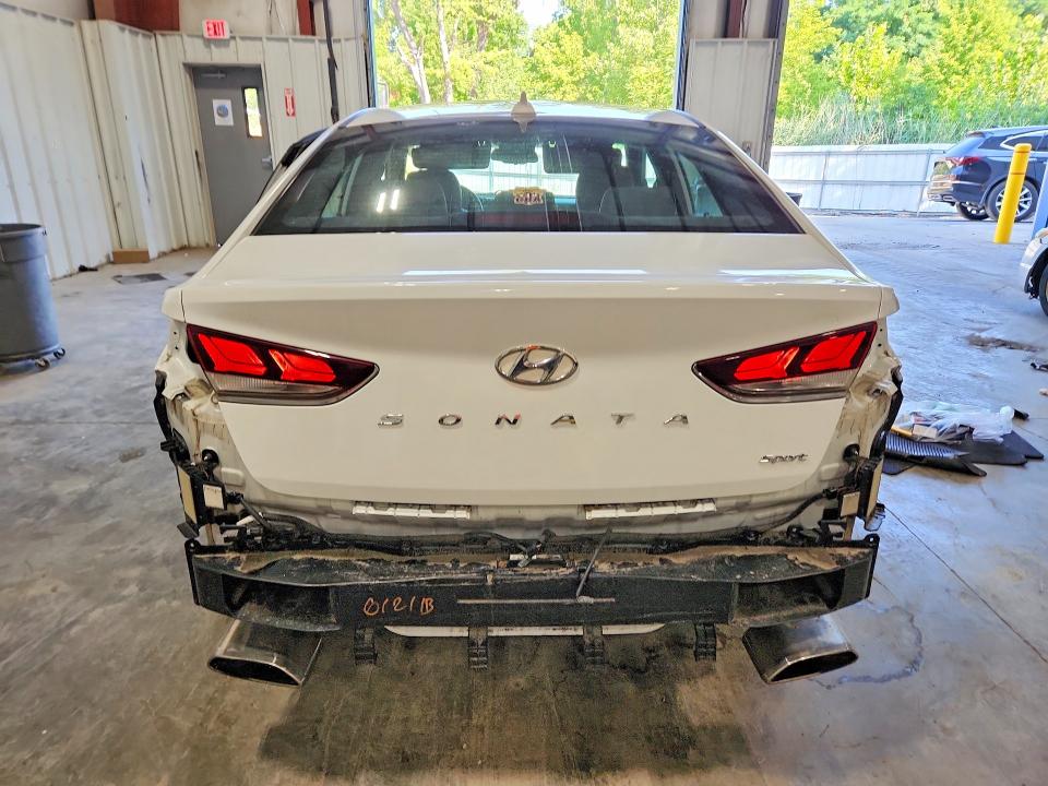 2018 Hyundai Sonata მანქანა იყიდება აუქციონზე, vin: 5NPE34AF6JH680546, აუქციონის ნომერი: 64189426