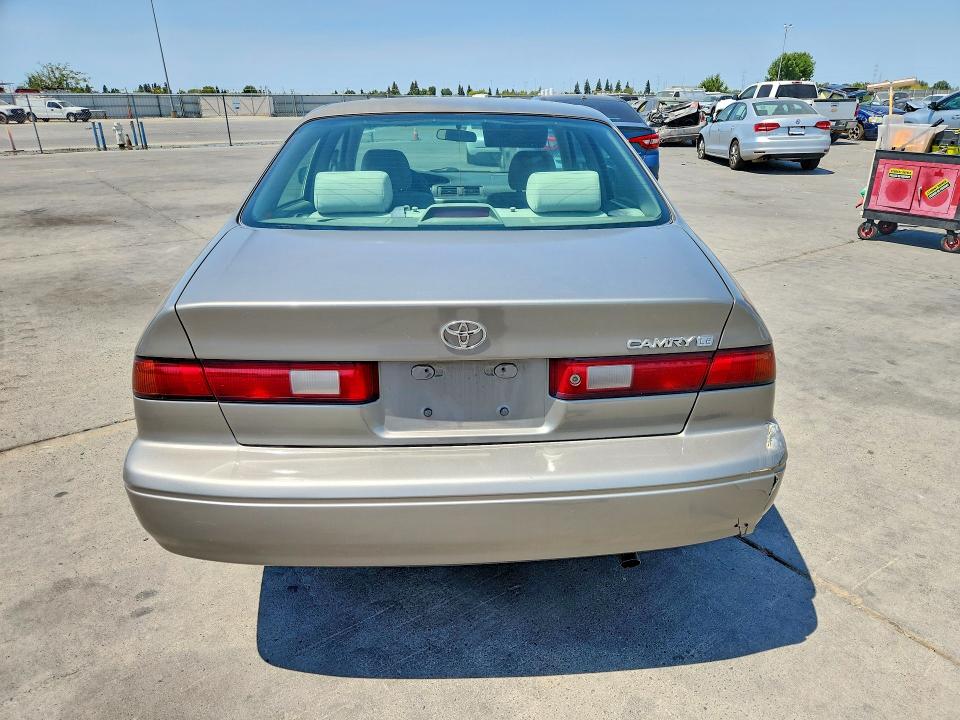 63788176 :رقم المزاد ، 4T1BG22K9VU179097 vin ، 1997 Toyota Camry مزاد بيع