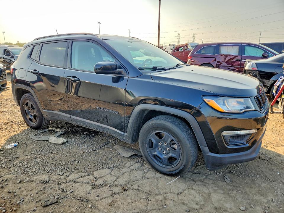 64036246 :رقم المزاد ، 3C4NJCBB5MT510825 vin ، 2021 Jeep Compass مزاد بيع