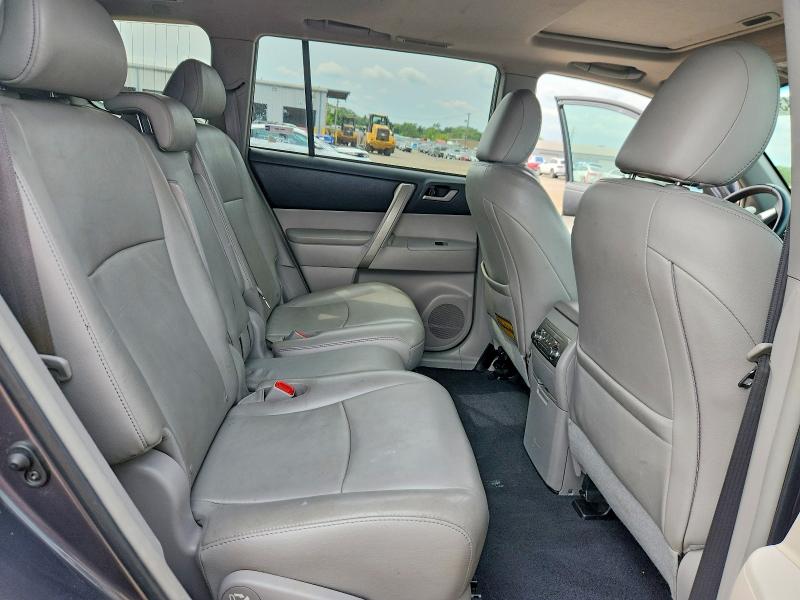 Продажа на аукционе авто 2013 Toyota Highlander, vin: 5TDBK3EH2DS245467, номер лота: 67143286