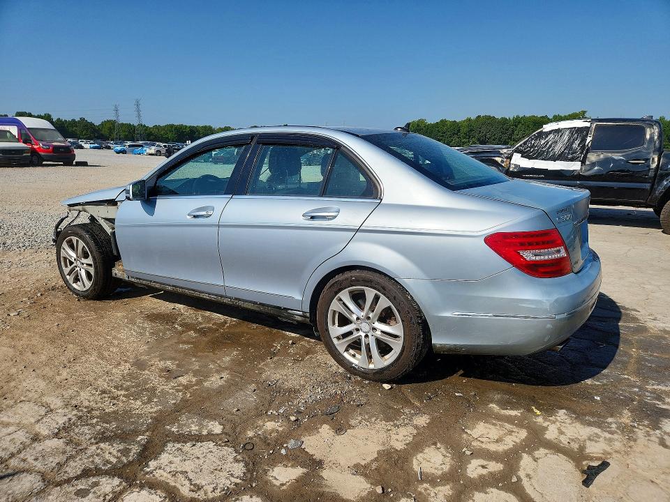 Продаж на аукціоні авто 2013 Mercedes-benz C, vin: WDDGF8AB3DR252814, номер лоту: 64516096