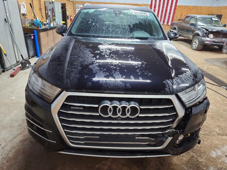 Продаж на аукціоні авто 2018 Audi Q7, vin: WA1LAAF71JD047160, номер лоту: 63146246