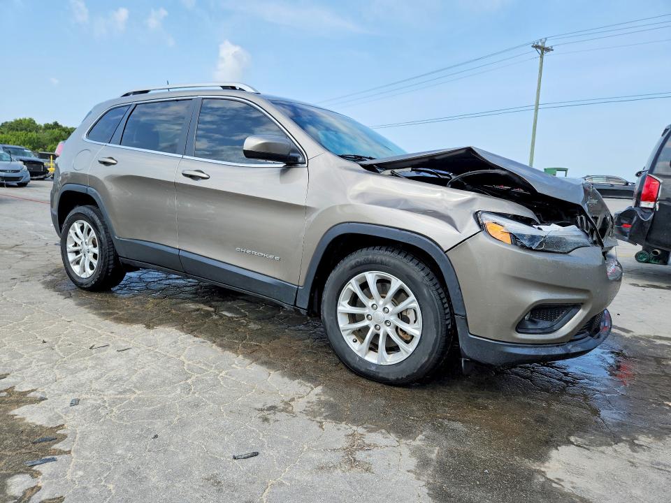2019 Jeep Cherokee მანქანა იყიდება აუქციონზე, vin: 1C4PJLCB8KD444216, აუქციონის ნომერი: 64678496