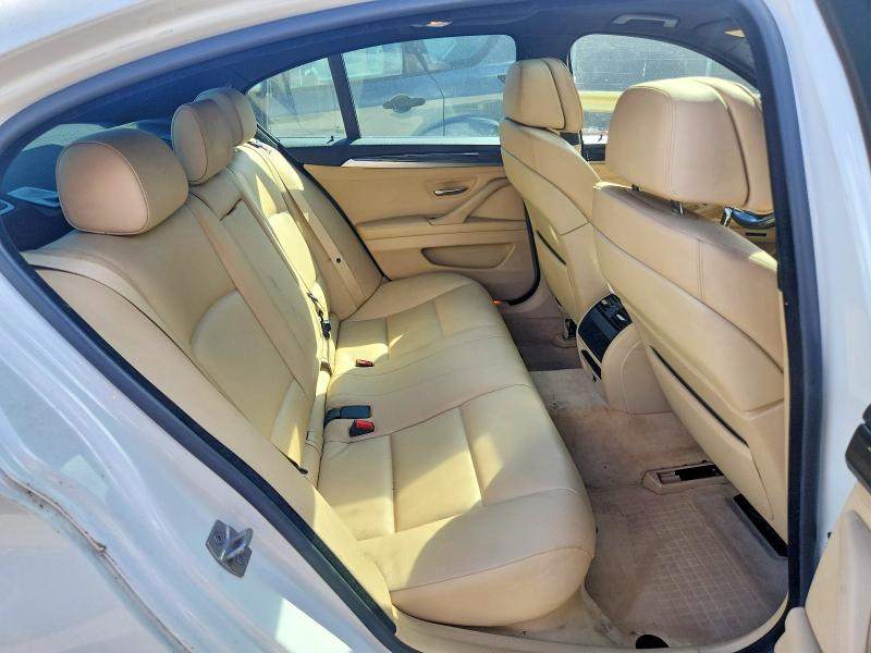 63877336 :رقم المزاد ، WBAXH5C55DDW13433 vin ، 2013 Bmw 528 مزاد بيع