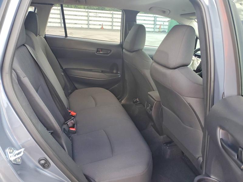 64638286 :رقم المزاد ، 7MUCAAAG0SV136176 vin ، 2025 Toyota Corolla Cross مزاد بيع
