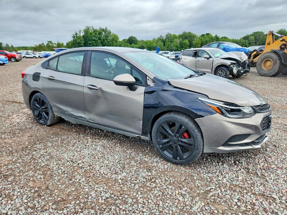 2018 Chevrolet Cruze მანქანა იყიდება აუქციონზე, vin: 1G1BE5SM4J7214028, აუქციონის ნომერი: 63347006