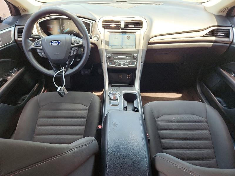64381056 :رقم المزاد ، 3FA6P0HD6HR303704 vin ، 2017 Ford Fusion مزاد بيع
