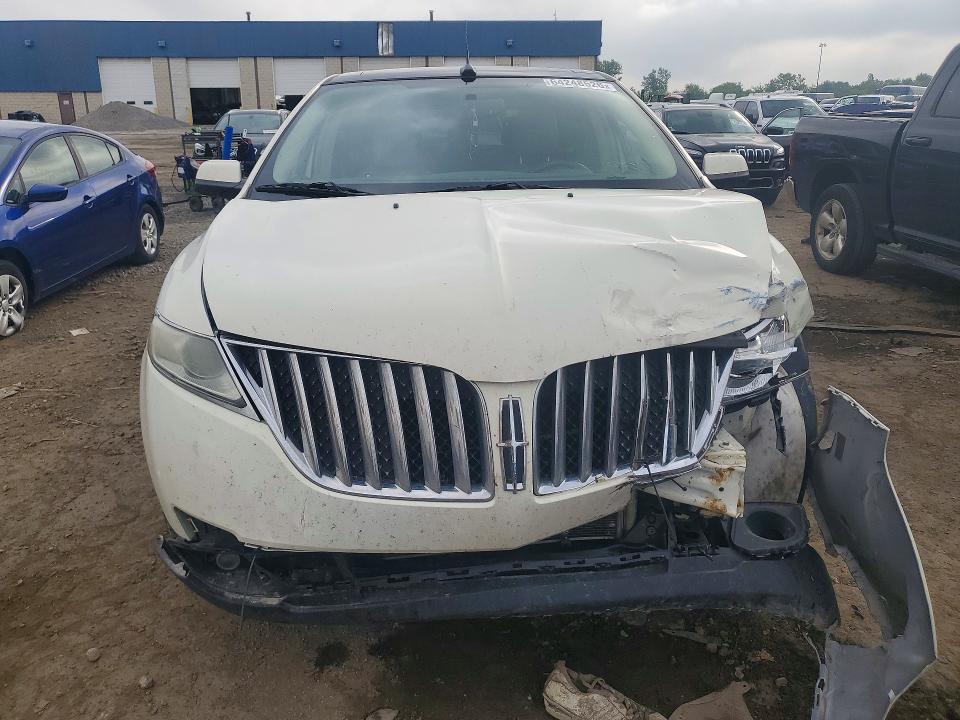 64248526 :رقم المزاد ، 2LMDJ6JK5CBL00668 vin ، 2012 Lincoln Mkx مزاد بيع
