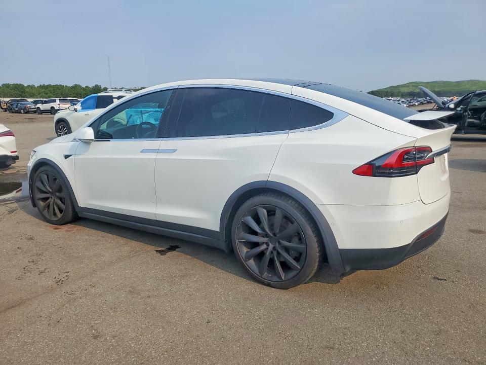 2019 Tesla Model X მანქანა იყიდება აუქციონზე, vin: 5YJXCBE22KF184972, აუქციონის ნომერი: 62392236