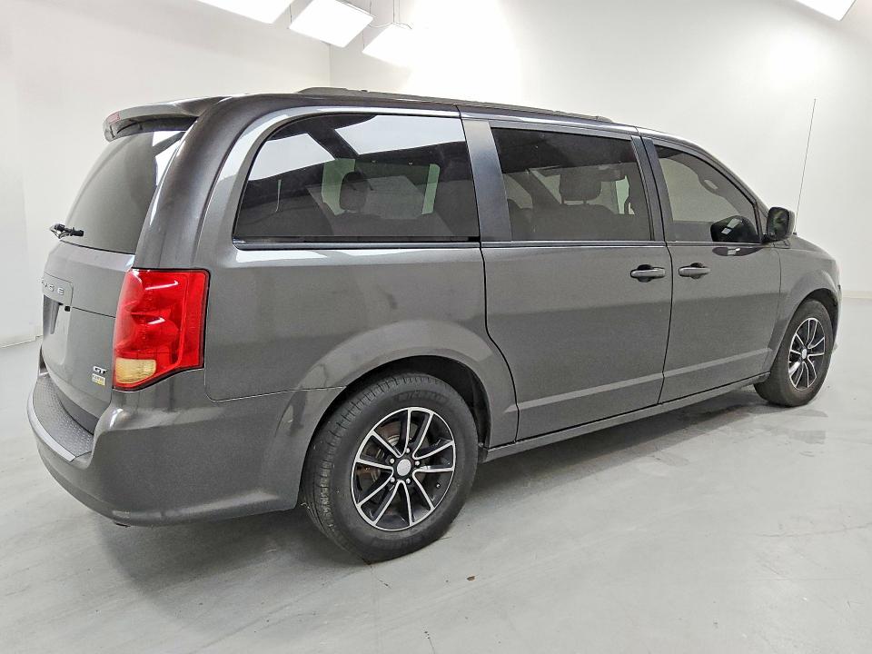 Продажа на аукционе авто 2018 Dodge Grand Caravan, vin: 2C4RDGEG2JR338761, номер лота: 64082456
