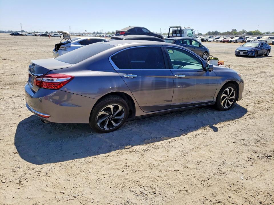 2016 Honda Accord მანქანა იყიდება აუქციონზე, vin: 1HGCR2F88GA033412, აუქციონის ნომერი: 63301256
