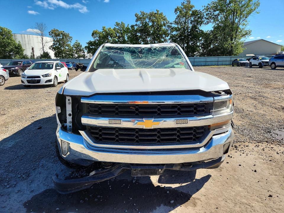 Продажа на аукционе авто 2018 Chevrolet Silverado, vin: 3GCUKREC4JG404385, номер лота: 66695946