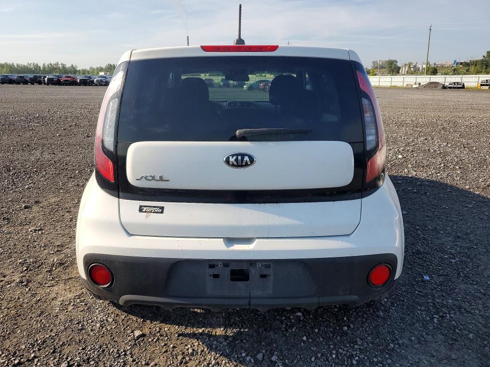 65635586 :رقم المزاد ، KNDJN2A25J7526439 vin ، 2018 Kia Soul مزاد بيع