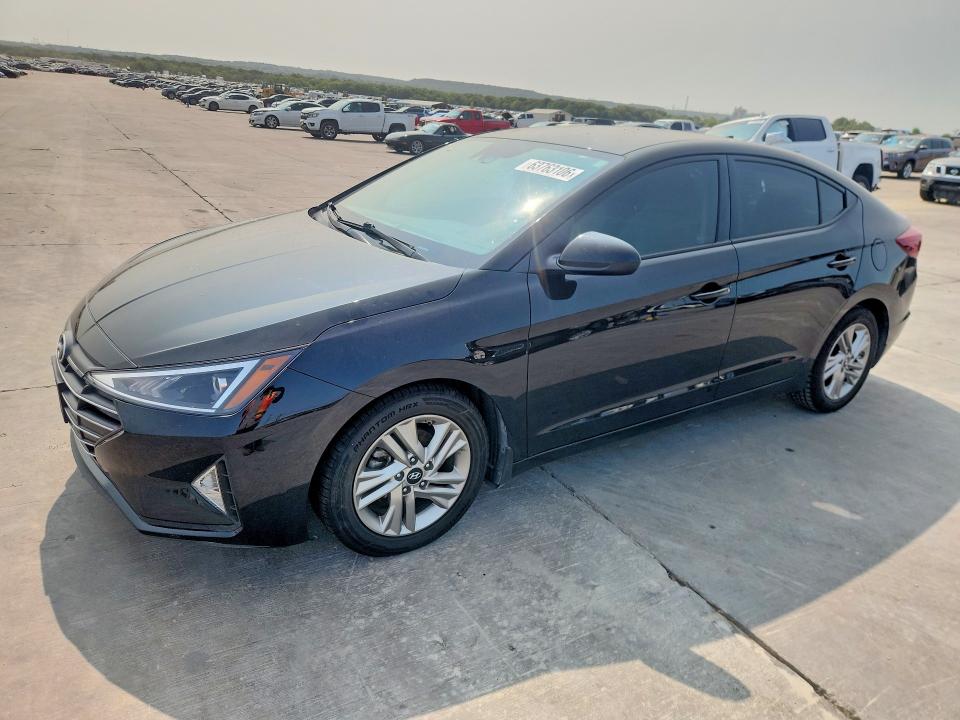 63763106 :رقم المزاد ، 5NPD84LF3LH518449 vin ، 2020 Hyundai Elantra مزاد بيع