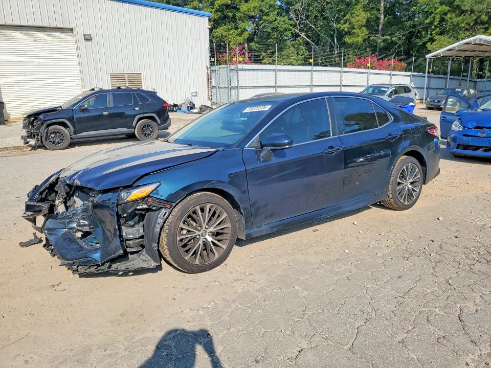 66026626 :رقم المزاد ، 4T1G11AK6LU958098 vin ، 2020 Toyota Camry مزاد بيع