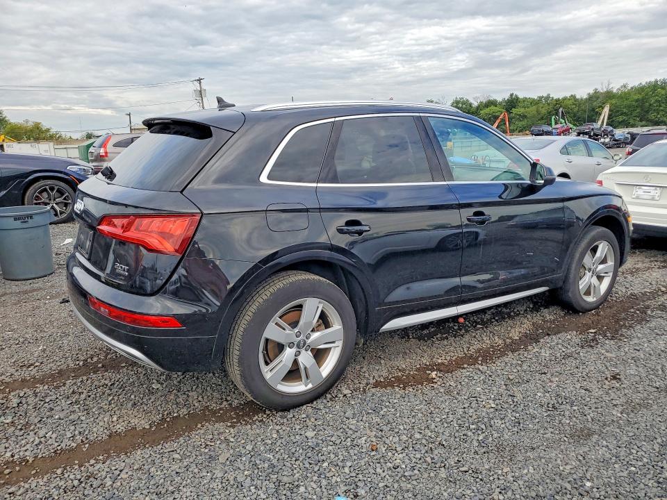 Продажа на аукционе авто 2018 Audi Q5, vin: WA1BNAFY5J2149422, номер лота: 66631836