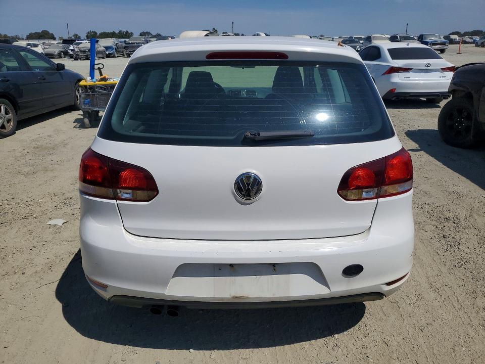 64229886 :رقم المزاد ، WVWBA7AJ9AW125681 vin ، 2010 Volkswagen Golf مزاد بيع
