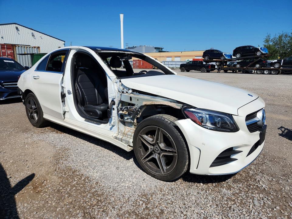 63428426 :رقم المزاد ، W1KWF8EB5MR621338 vin ، 2021 Mercedes-benz C مزاد بيع