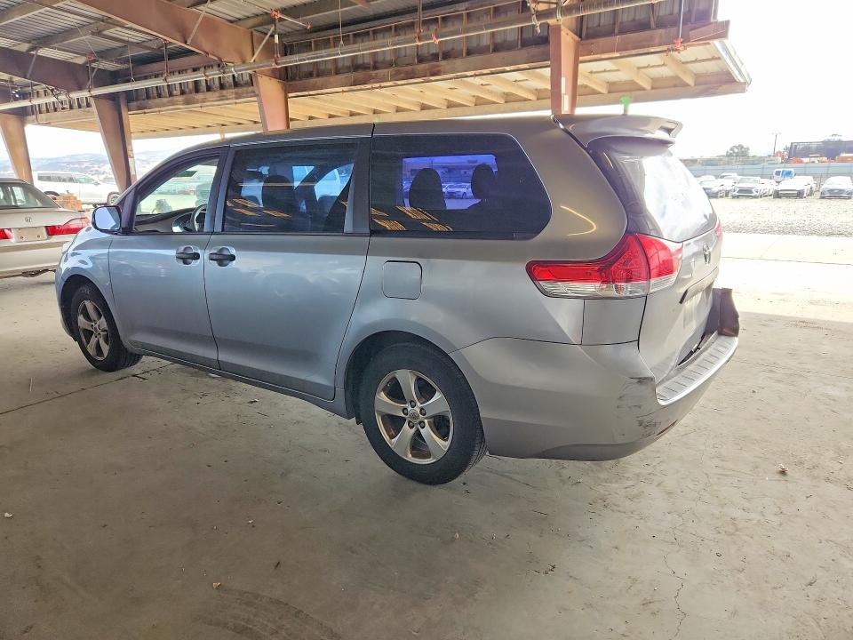 Продажа на аукционе авто 2013 Toyota Sienna, vin: 5TDZK3DC3DS391607, номер лота: 64366316