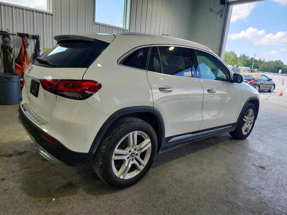 66244216 :رقم المزاد ، W1N4N4GB2MJ137600 vin ، 2021 Mercedes-benz Gla مزاد بيع