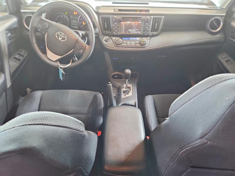 64781646 :رقم المزاد ، 2T3RFREV3JW719979 vin ، 2018 Toyota Rav4 مزاد بيع