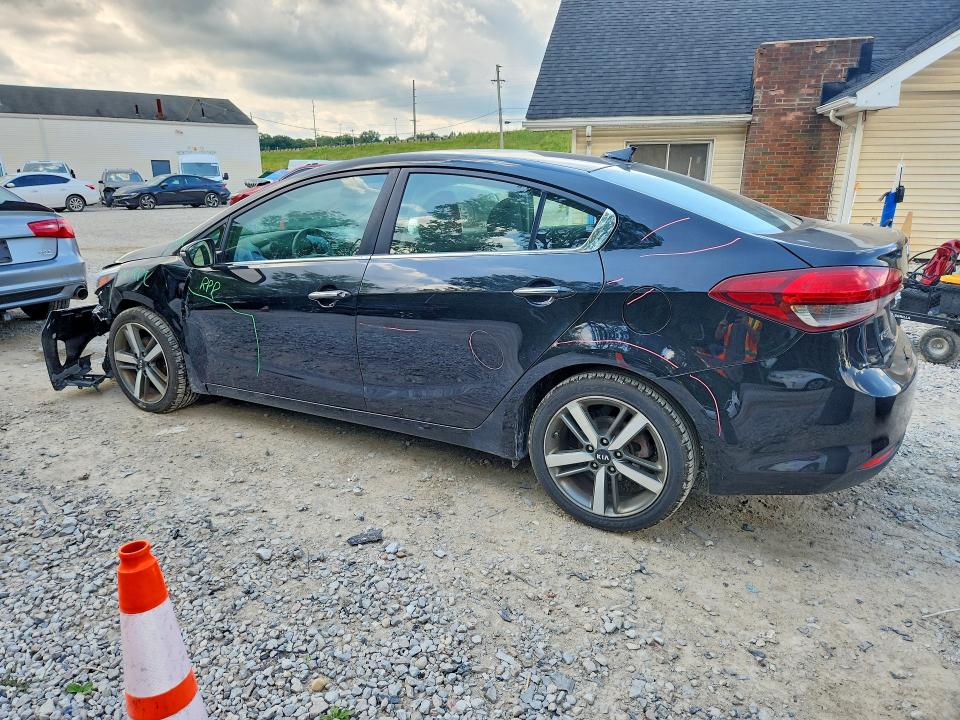 66705236 :رقم المزاد ، 3KPFL4A87HE057876 vin ، 2017 Kia Forte مزاد بيع