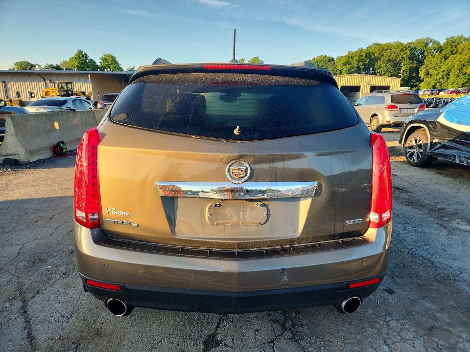 65336346 :رقم المزاد ، 3GYFNEE3XGS585968 vin ، 2016 Cadillac Srx مزاد بيع
