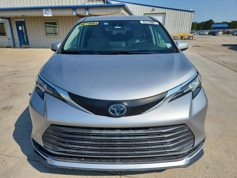 Продажа на аукционе авто 2021 Toyota Sienna, vin: 5TDKRKEC7MS051494, номер лота: 64283176