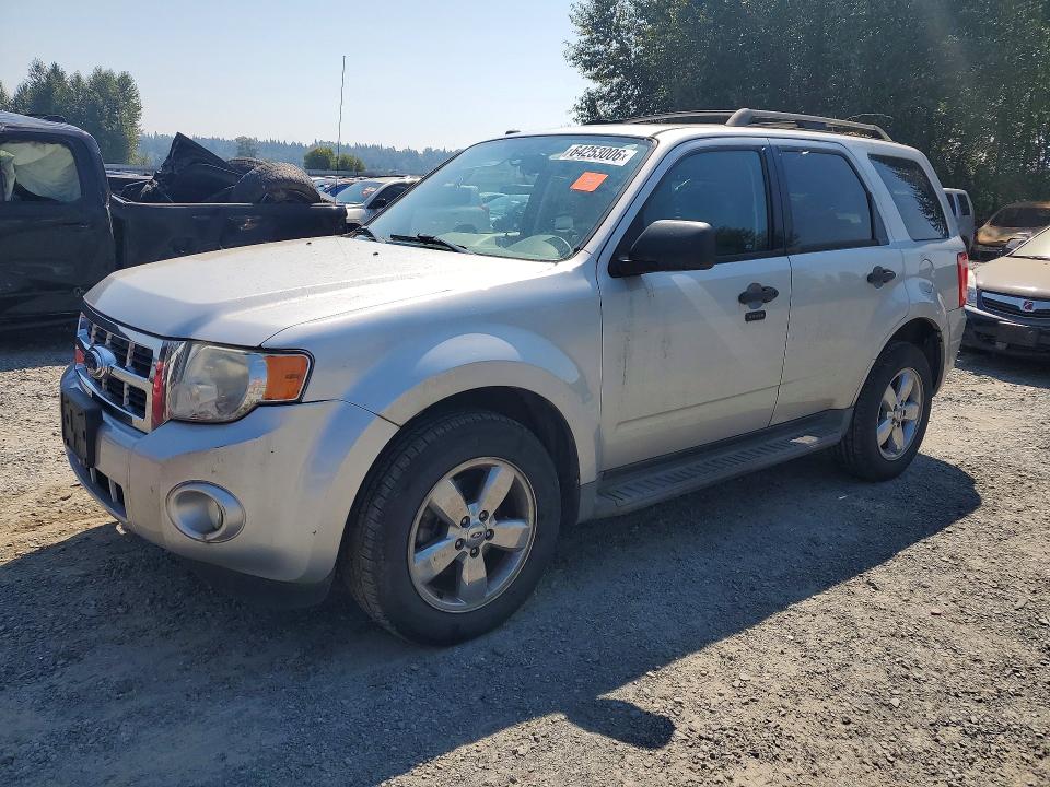 2009 Ford Escape მანქანა იყიდება აუქციონზე, vin: 1FMCU93G49KB03840, აუქციონის ნომერი: 64253006