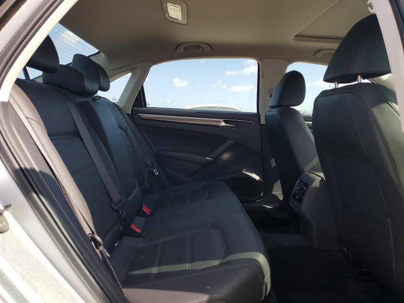 65720346 :رقم المزاد ، 1VWBA7A38JC041738 vin ، 2018 Volkswagen Passat مزاد بيع