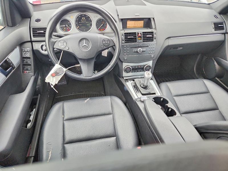 63511716 :رقم المزاد ، WDDGF81X98F103486 vin ، 2008 Mercedes-benz C مزاد بيع