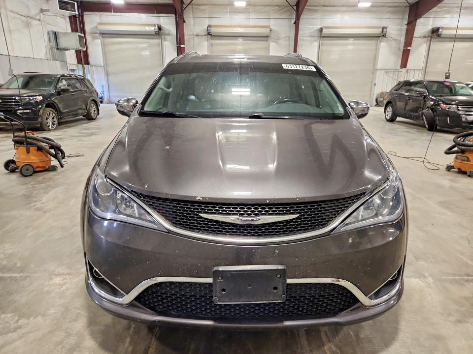63127236 :رقم المزاد ، 2C4RC1GG9HR751686 vin ، 2017 Chrysler Pacifica مزاد بيع