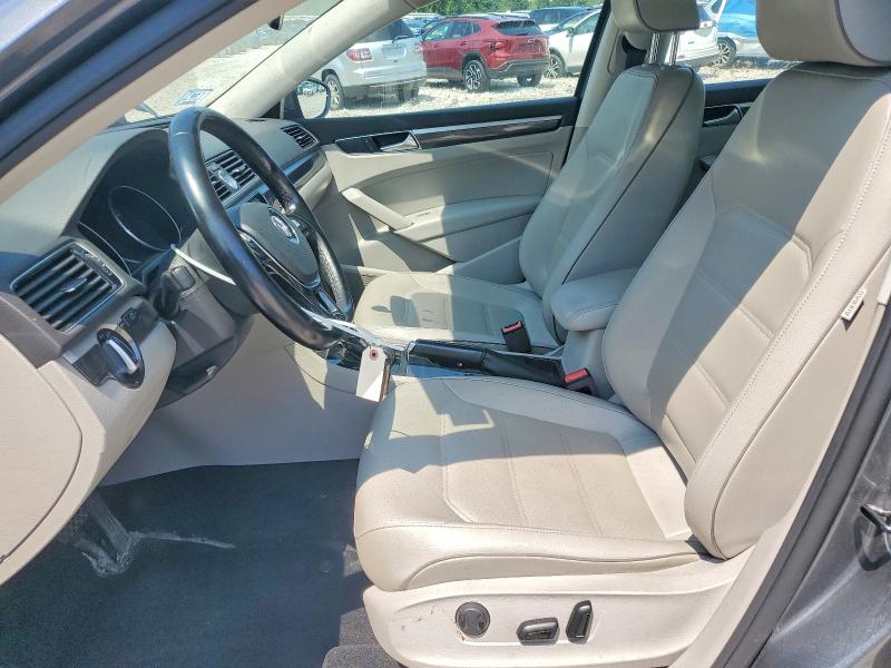 Продажа на аукционе авто 2017 Volkswagen Passat, vin: 1VWBT7A37HC083337, номер лота: 64908066