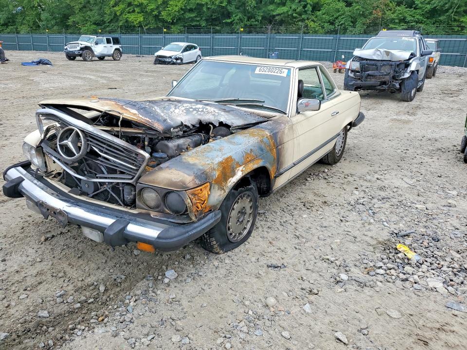 65280226 :رقم المزاد ، WDBBA45A4EA005295 vin ، 1984 Mercedes-benz 380 مزاد بيع