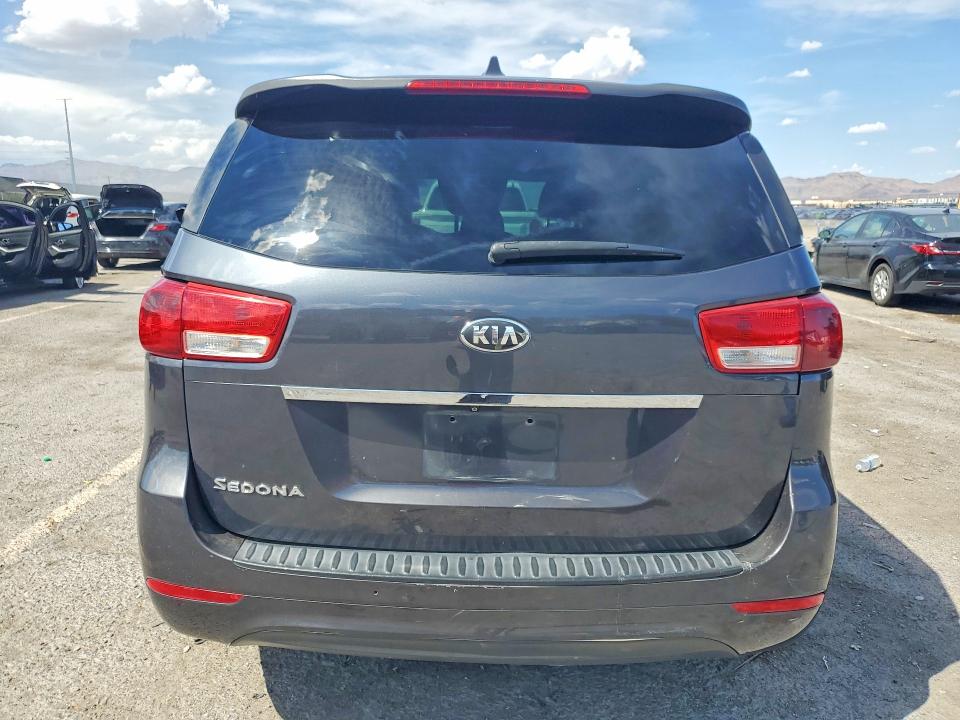 66116766 :رقم المزاد ، KNDMB5C19G6100067 vin ، 2016 Kia Sedona مزاد بيع