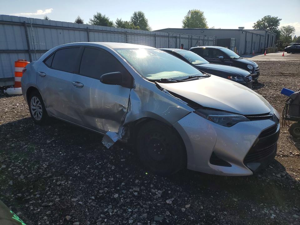 Продажа на аукционе авто 2018 Toyota Corolla, vin: 5YFBURHEXJP805044, номер лота: 65986856