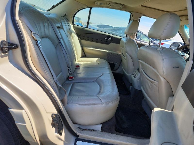 67122606 :رقم المزاد ، 1LNHM97VXXY640768 vin ، 1999 Lincoln Continental مزاد بيع