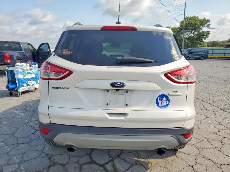Продажа на аукционе авто 2016 Ford Escape, vin: 1FMCU0GX1GUC62855, номер лота: 63998356
