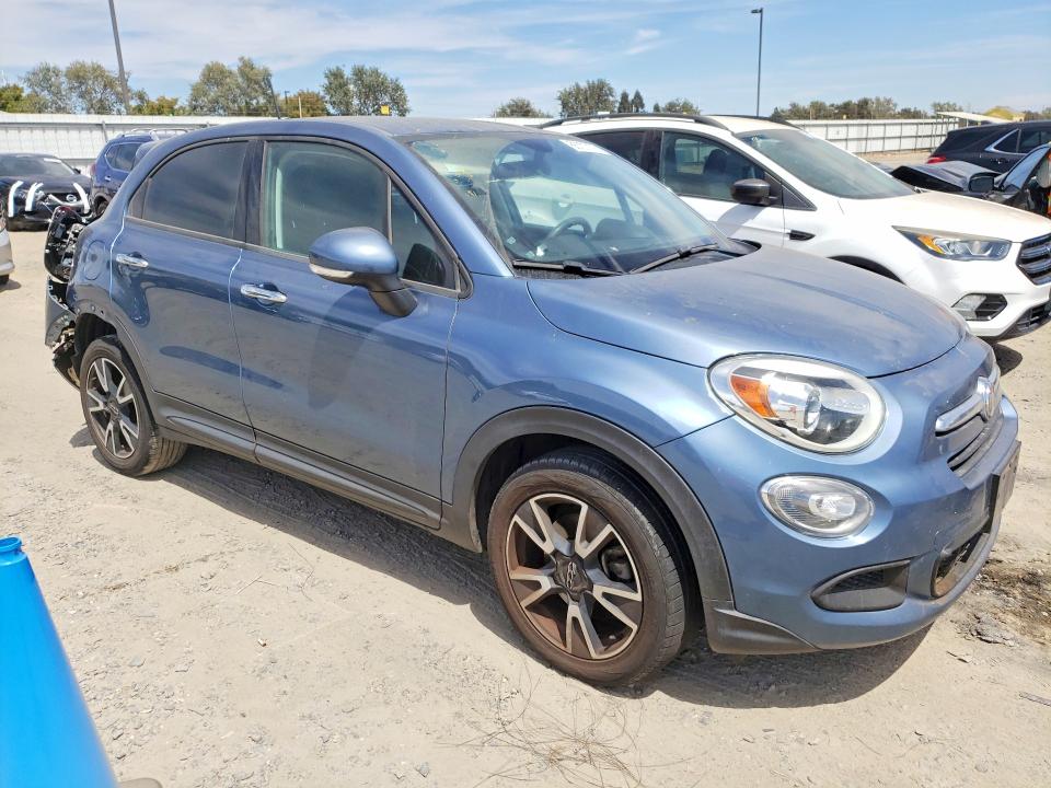 65707776 :رقم المزاد ، ZFBCFXAB4HP627293 vin ، 2017 Fiat 500x مزاد بيع
