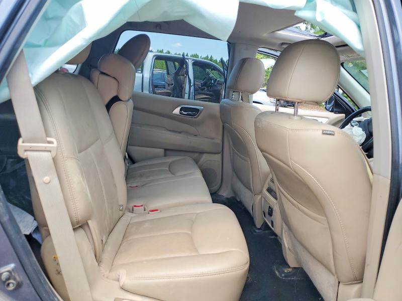 64796206 :رقم المزاد ، 5N1DR2MN1HC641415 vin ، 2017 Nissan Pathfinder مزاد بيع