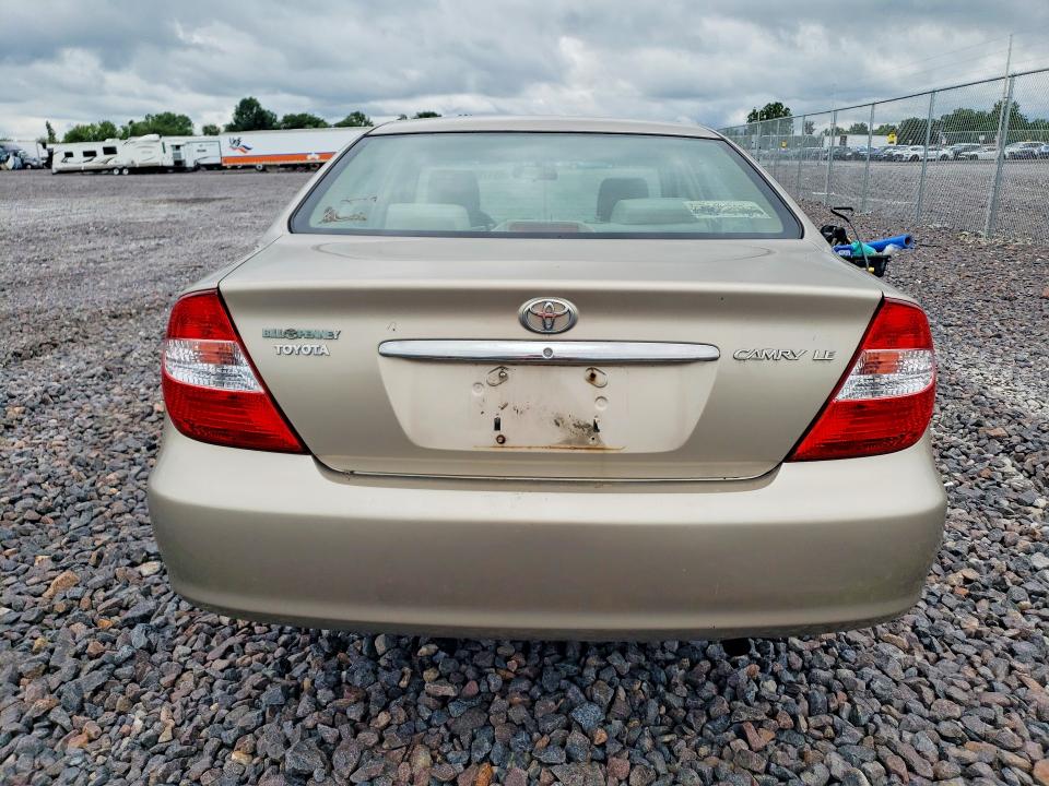 2004 Toyota Camry მანქანა იყიდება აუქციონზე, vin: JTDBE32KX40261913, აუქციონის ნომერი: 65179926
