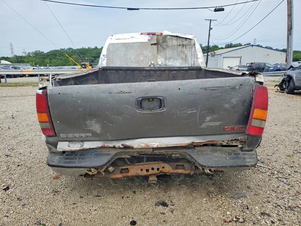 64617026 :رقم المزاد ، 2GCEK19T511116593 vin ، 2001 Chevrolet Silverado مزاد بيع